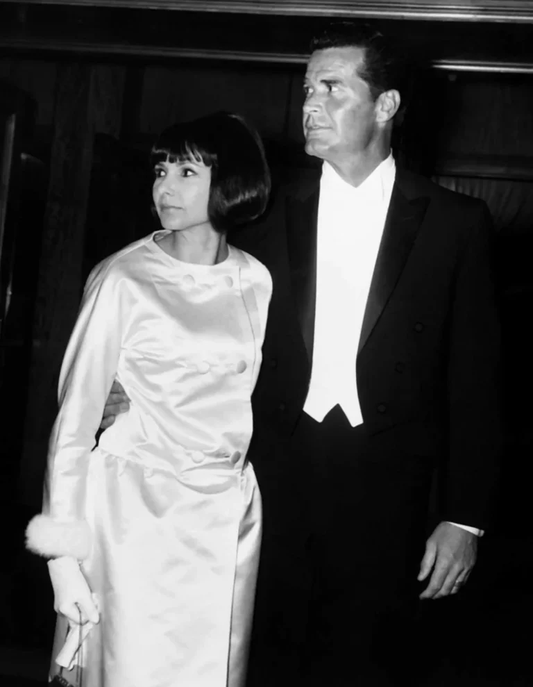 James Garner Won Young Mom’s Heart in Just Two Weeks — His Family Was against Their Union That Lasted 57 Years